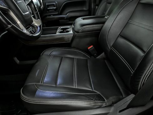 Used 2019 GMC Sierra 3500 Denali w/ Duramax Plus Package AWD/4WD image 19