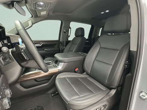 Used 2024 Chevrolet Silverado 1500 RST w/ Convenience Package II AWD/4WD image 16