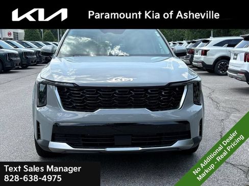 New 2026 Kia Sorento S AWD/4WD image 2