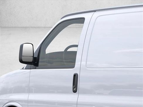 New 2026 Chevrolet Express 2500 Extended RWD image 12