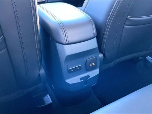 New 2025 Ford Maverick Lariat w/ Black Appearance Package image 18