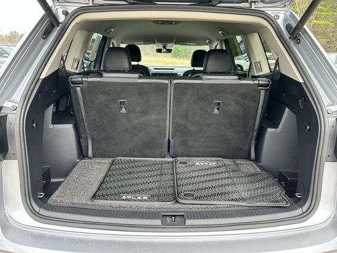 Used 2023 Volkswagen Atlas SE AWD/4WD image 25