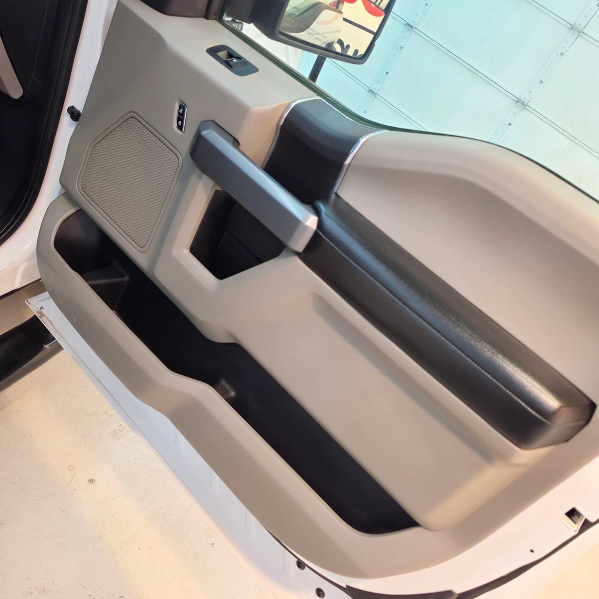 Used 2018 Ford F150 XLT w/ Trailer Tow Package AWD/4WD image 23