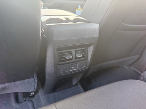 New 2026 Chevrolet Colorado LT image 35