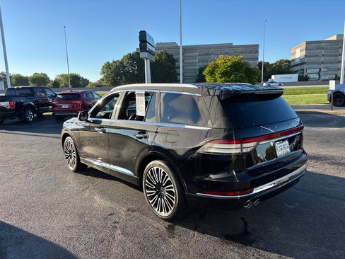 Certified 2023 Lincoln Aviator Black Label w/ Dynamic Handling Package image 5