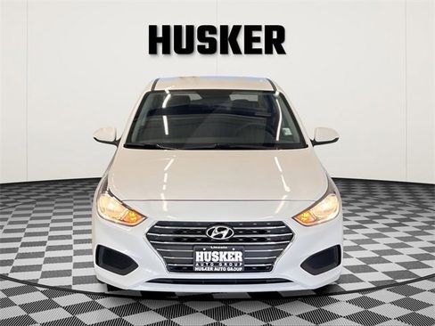Used 2021 Hyundai Accent SE image 3