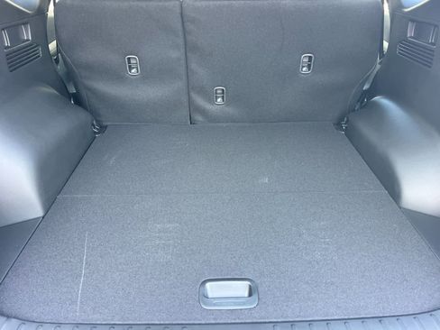 New 2026 Hyundai Tucson Blue SE image 15