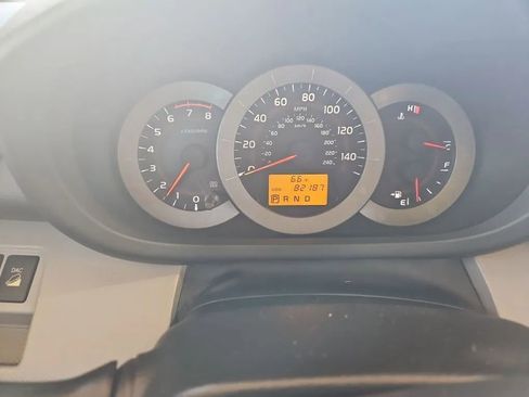 Used 2009 Toyota RAV4 Limited image 41