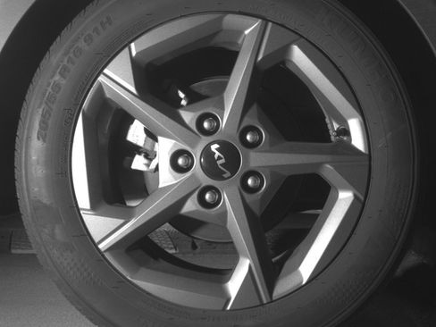 Used 2025 Kia K4 FWD image 15