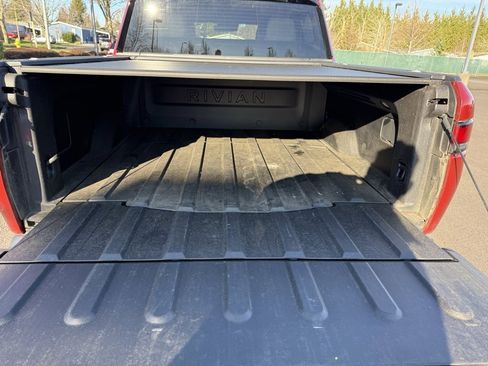 Used 2025 Rivian R1T Adventure image 25