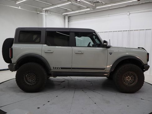 Used 2021 Ford Bronco First Edition image 2