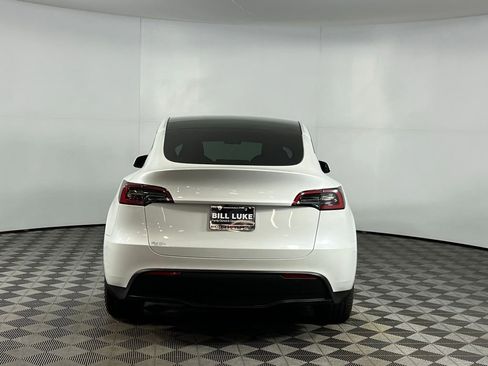 Used 2023 Tesla Model Y Long Range image 7