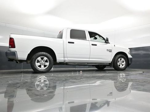 Used 2022 RAM 1500 Classic SLT AWD/4WD image 50