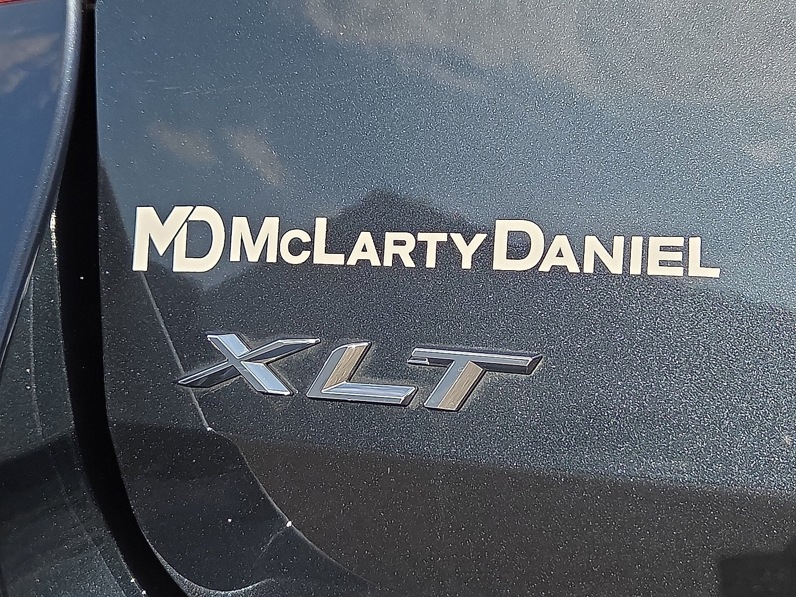 Used 2023 Ford Explorer XLT w/ Equipment Group 202A AWD/4WD image 9