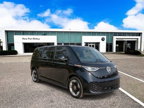 New 2025 Volkswagen ID. Buzz Pro S image 2