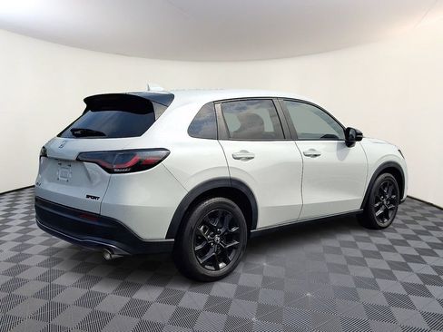 Used 2024 Honda HR-V Sport image 9