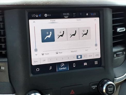 Used 2022 RAM 1500 Laramie AWD/4WD image 25