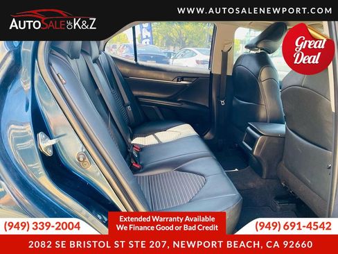 Used 2019 Toyota Camry SE w/ Carpet Mat Package FWD image 23
