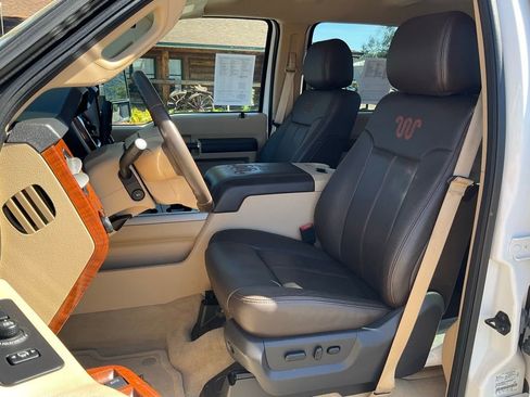 Used 2015 Ford F250 King Ranch w/ King Ranch w/Chrome Package image 52