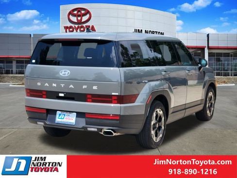Used 2024 Hyundai Santa Fe SE AWD/4WD image 5