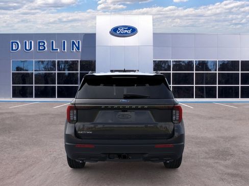 New 2026 Ford Explorer Active RWD image 34