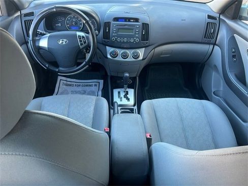 Used 2010 Hyundai Elantra GLS image 10