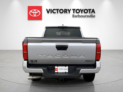 New 2025 Toyota Tacoma TRD Off-Road AWD/4WD image 8