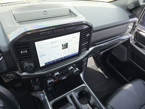 Used 2022 Ford F150 XLT w/ Equipment Group 302A High image 40