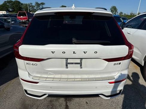 Used 2024 Volvo XC60 B5 Plus w/ Protection Package Premier AWD/4WD image 4