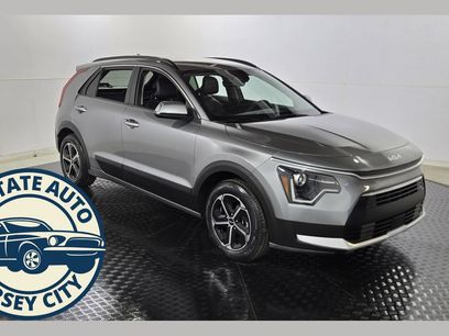 Used 2023 Kia Niro EX