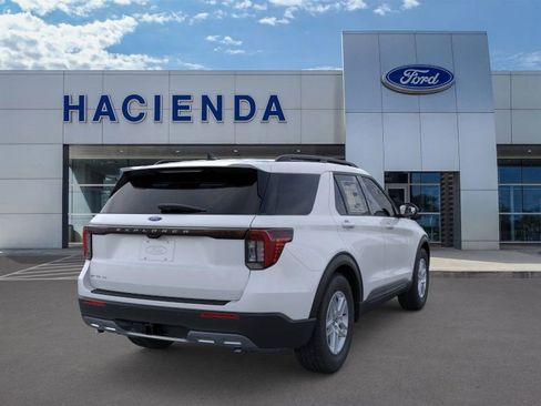 New 2026 Ford Explorer Active w/ Active Comfort Package image 8