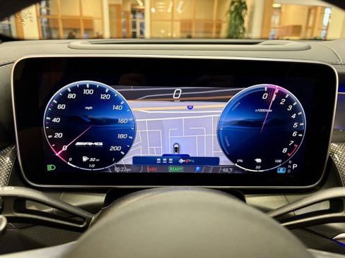 New 2025 Mercedes-Benz GLC 63 AMG S image 18