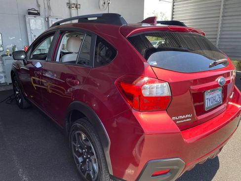 Used 2017 Subaru Crosstrek 2.0i Limited AWD/4WD image 7