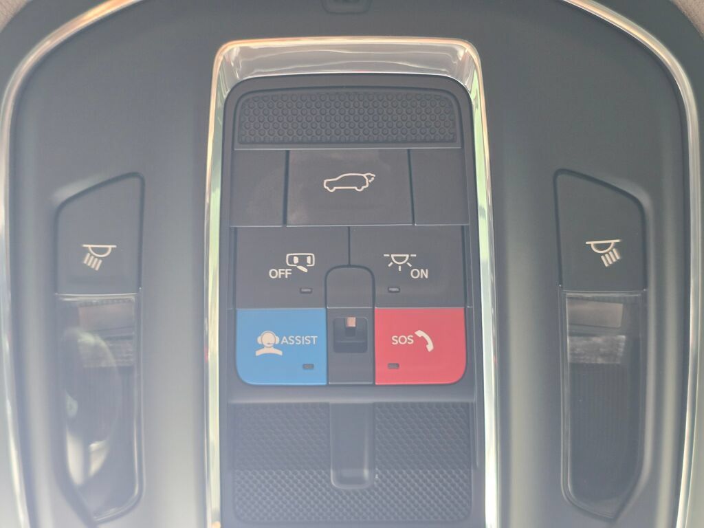 Used 2023 Jeep Grand Cherokee Limited AWD/4WD image 28