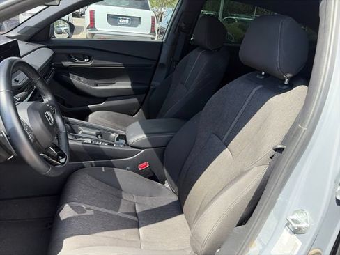 Used 2023 Honda Accord Sport image 4