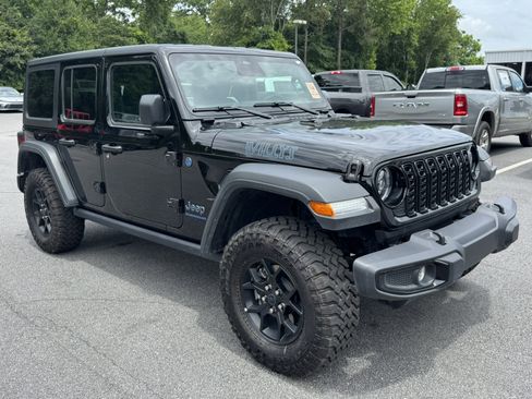 Used 2025 Jeep Wrangler Unlimited Sport S 4xe AWD/4WD image 3