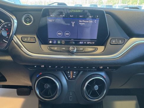 Used 2020 Chevrolet Blazer LT FWD image 16