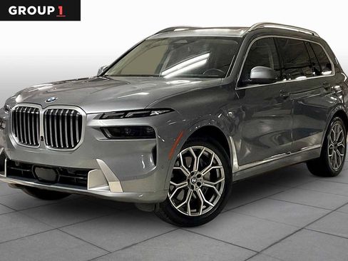 Used 2025 BMW X7 xDrive40i w/ Premium Package AWD/4WD image 1