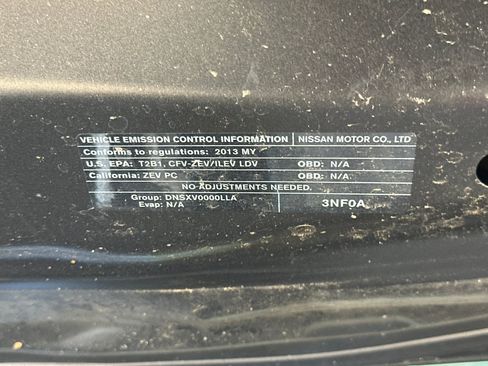 Used 2013 Nissan Leaf SV w/ LED & Quick Charge Pkg FWD image 24