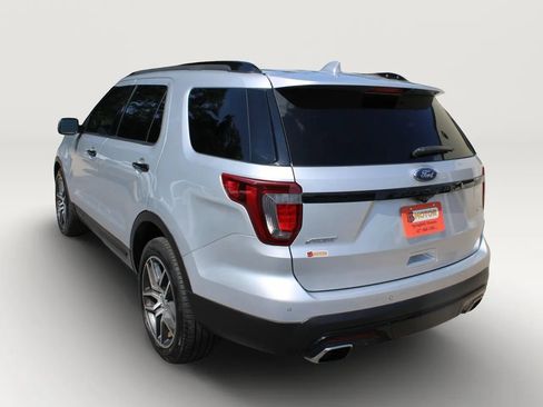 Used 2017 Ford Explorer Sport w/ Equipment Group 401A AWD/4WD image 6