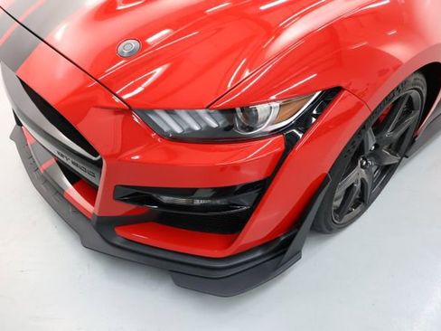 Used 2022 Ford Mustang Shelby GT500 w/ Carbon Fiber Track Pack RWD image 64