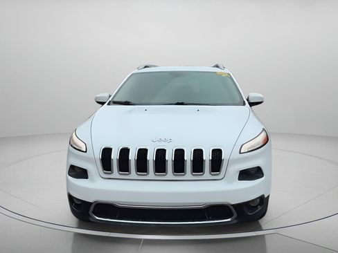 Used 2016 Jeep Cherokee Limited image 7