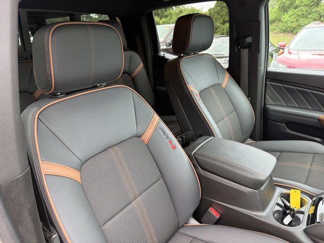 Used 2024 GMC Canyon AT4 AWD/4WD image 17