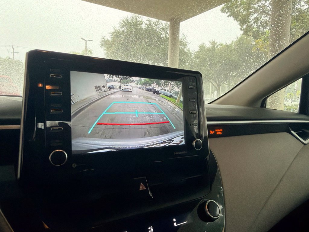 Used 2021 Toyota Corolla LE w/ Carpet Mat Package (TMS) FWD image 11
