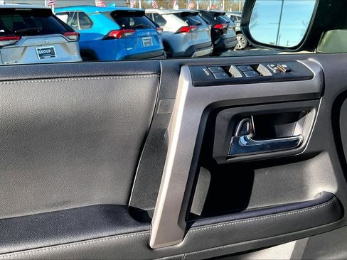 Used 2024 Toyota 4Runner SR5 Premium image 21
