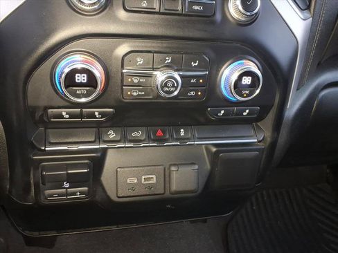 Certified 2022 GMC Sierra 2500 SLE w/ SLE Convenience Package image 30