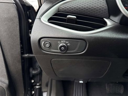 Used 2023 Chevrolet Malibu LT image 12