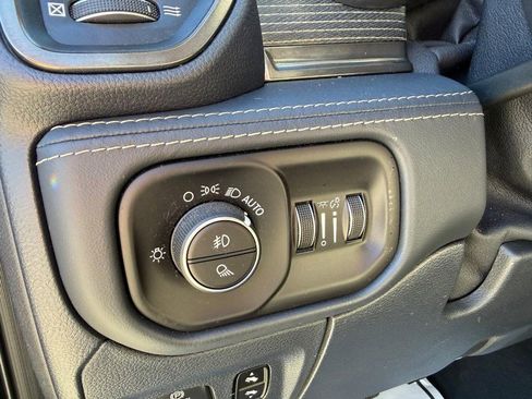 Used 2019 RAM 1500 Limited image 19