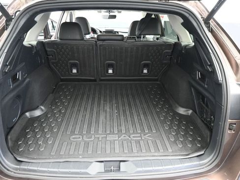 Used 2022 Subaru Outback Limited AWD/4WD image 22