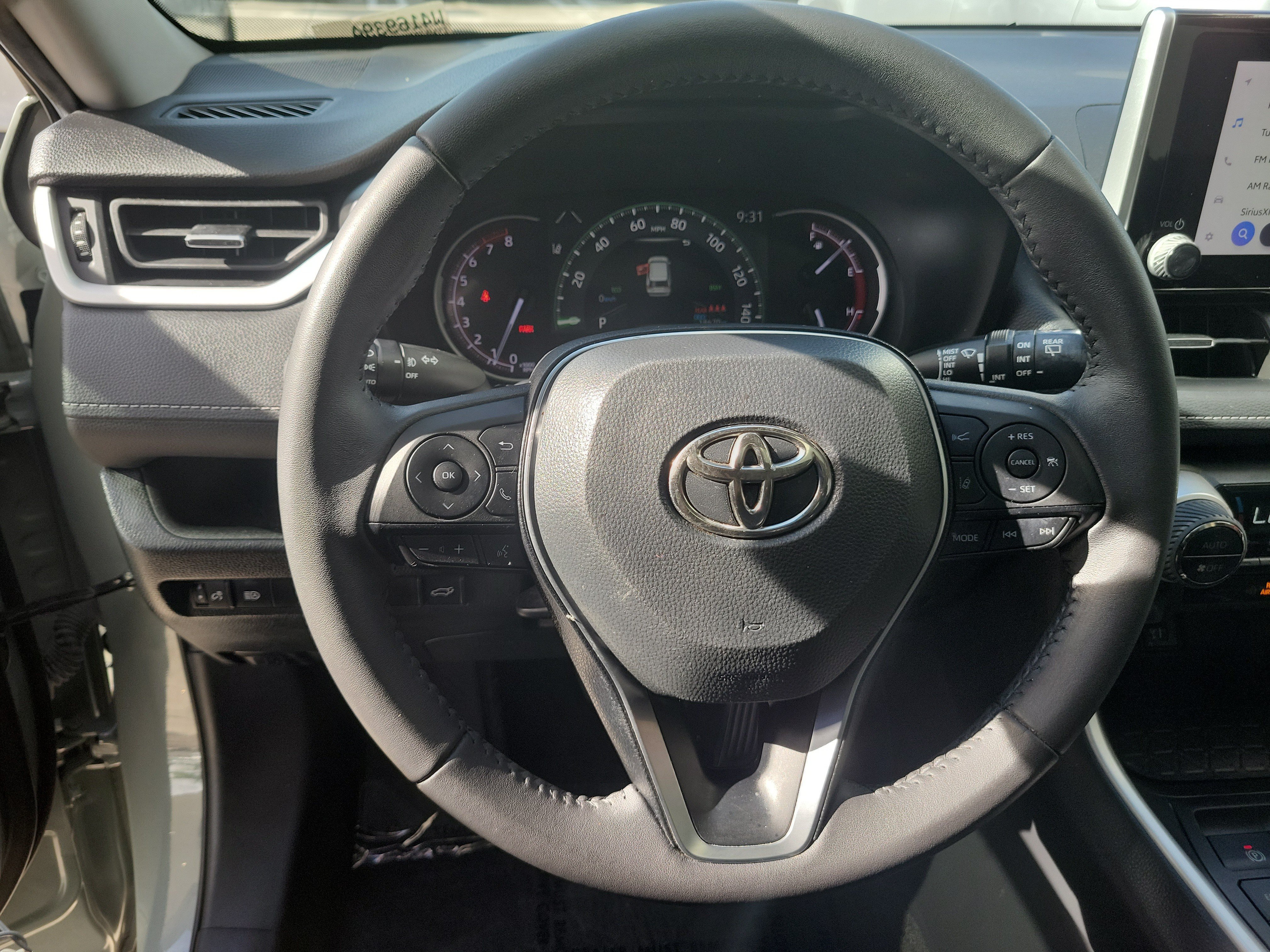 Used 2023 Toyota RAV4 XLE Premium FWD image 27